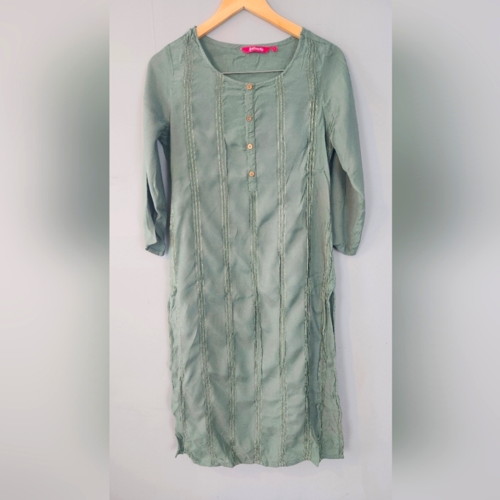 Sage green kurta with gold detail, size small 36" bust, new